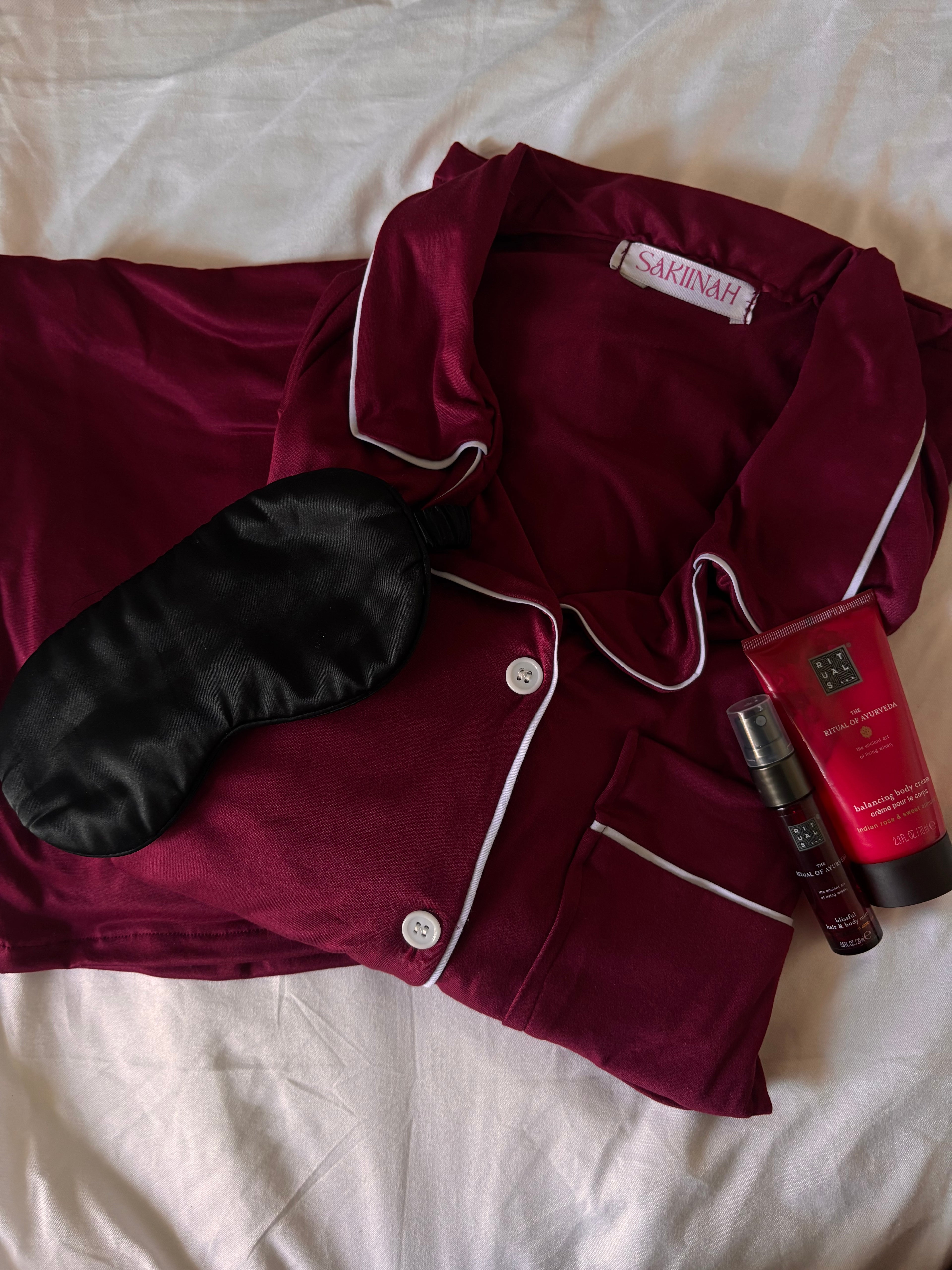 Pyjamas/sleepwear